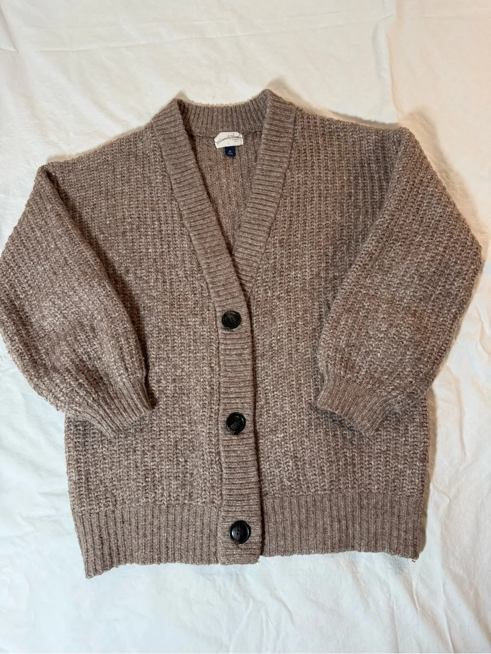 Universal Thread Taupe Button-Front Chunky Knit Cardigan
